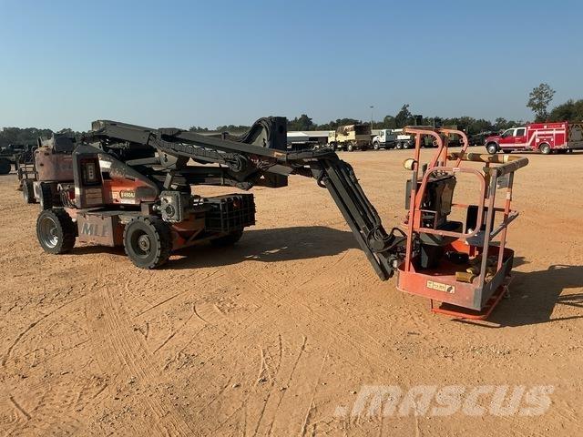 JLG E450AJ Körüklü personel platformları
