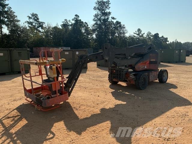 JLG E450AJ Körüklü personel platformları