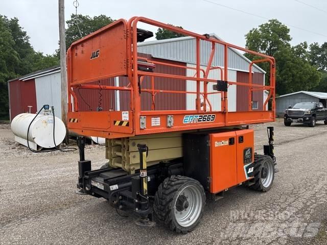 JLG ERT2669 Makasli platformlar