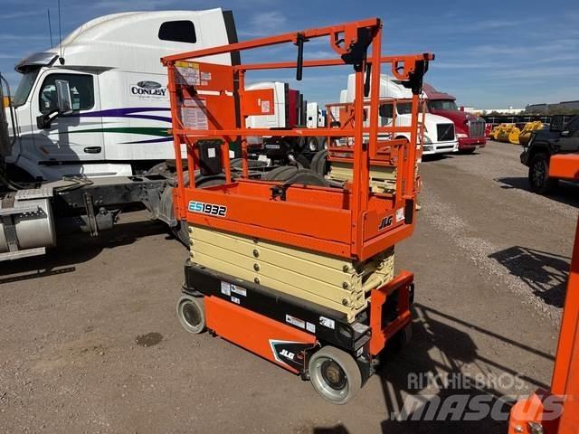 JLG ES1932 Makasli platformlar