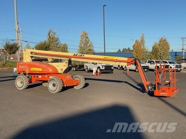 JLG M600J Teleskopik personel platformları