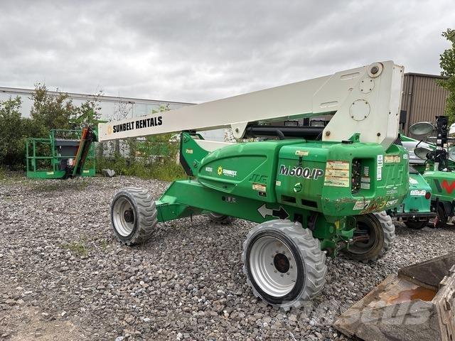 JLG M600JP Teleskopik personel platformları