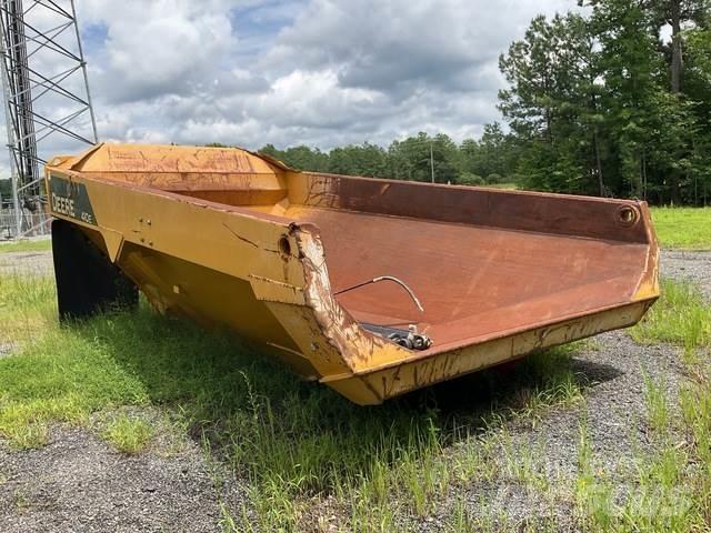 John Deere  Diger aksam