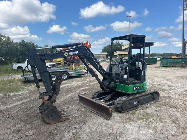 John Deere 30G Paletli ekskavatörler