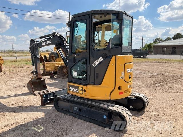 John Deere 30G Paletli ekskavatörler