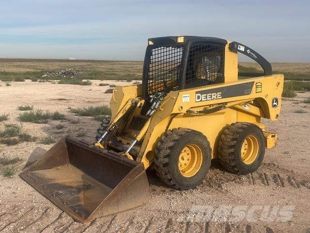 John Deere 325 Skid steer loderler