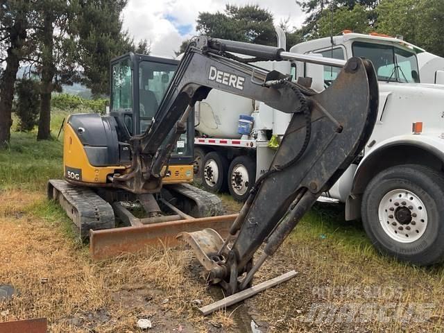 John Deere 50G Paletli ekskavatörler
