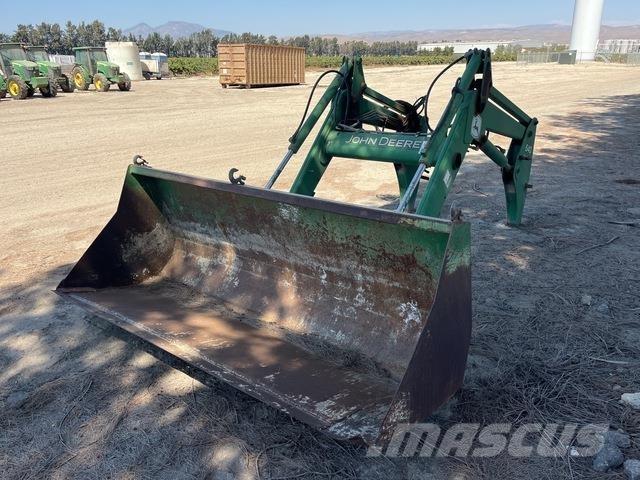 John Deere 640 Diger