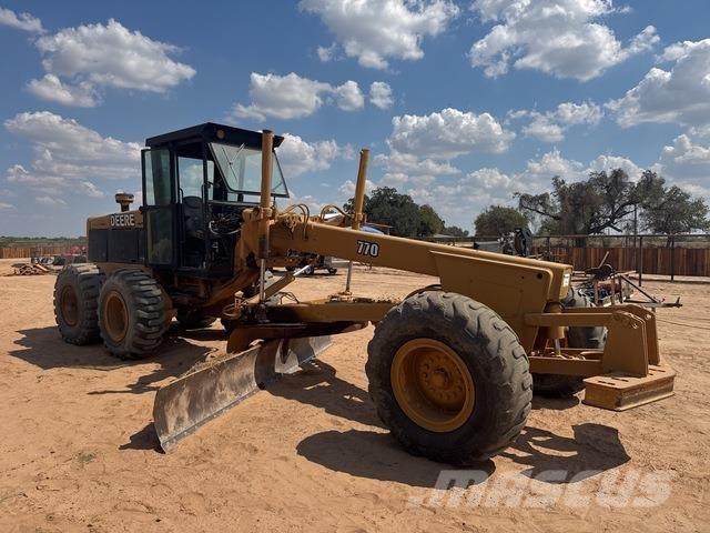 John Deere 770 Greyderler