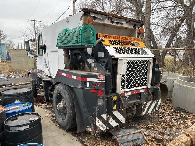 Johnston  Süpürme kamyonları