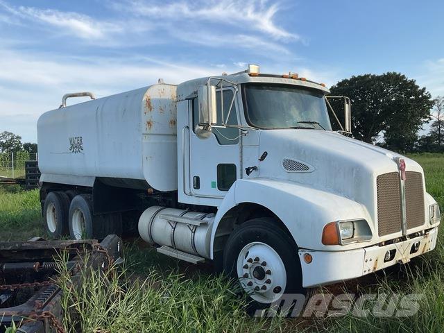 Kenworth T300 Su tankerleri