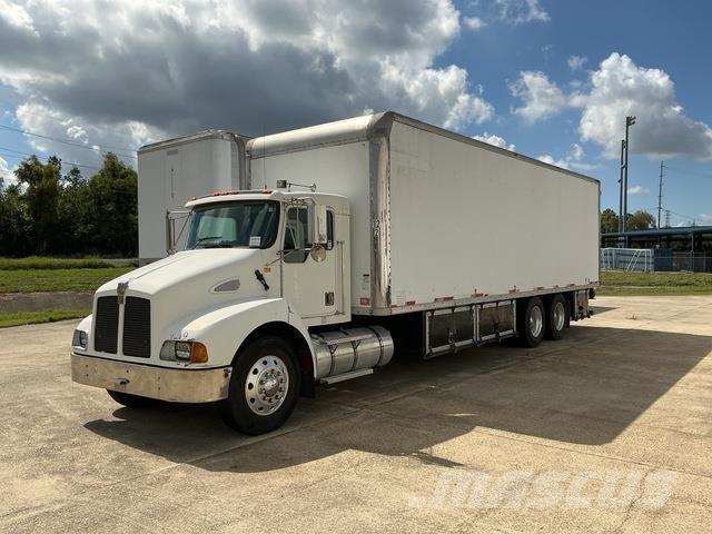 Kenworth T300 Kapali kasa kamyonlar