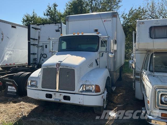 Kenworth T300 Kapali kasa kamyonlar