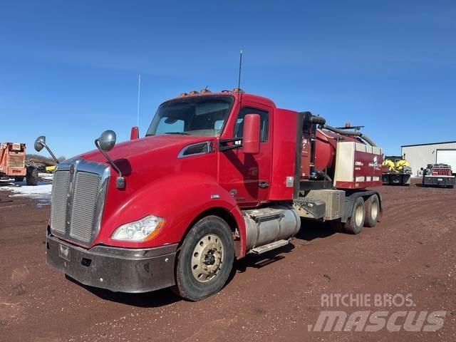 Kenworth T680 Paletli ekskavatörler