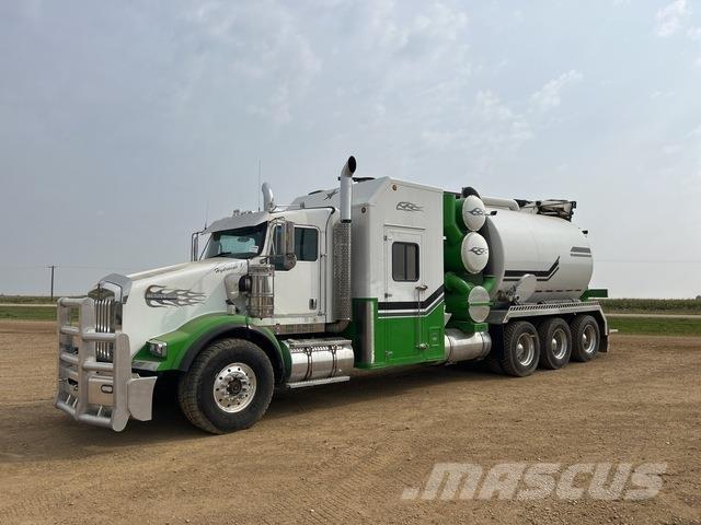 Kenworth T800 Paletli ekskavatörler