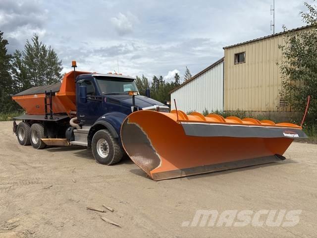 Kenworth T880 Kar küreme biçaklari
