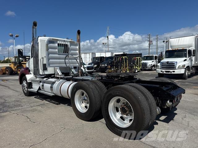 Kenworth T880 Çekiciler