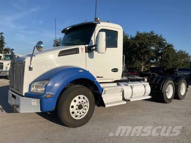Kenworth T880 Çekiciler