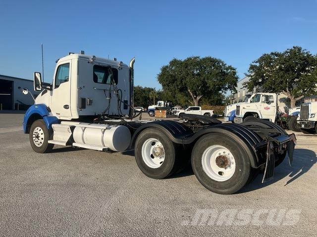 Kenworth T880 Çekiciler
