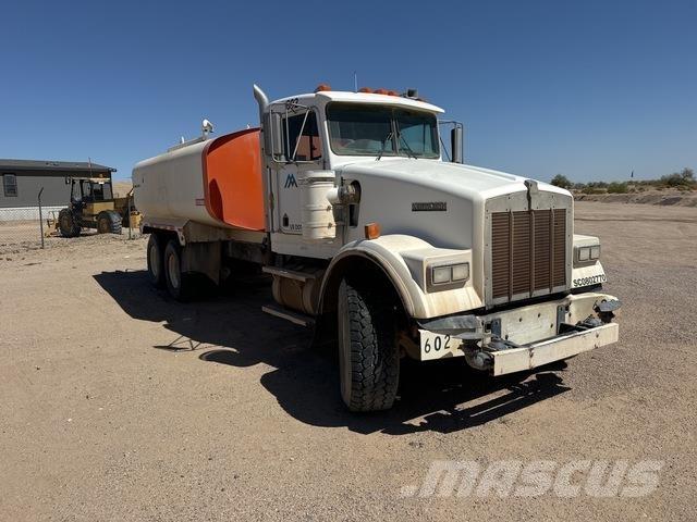 Kenworth W900 Su tankerleri