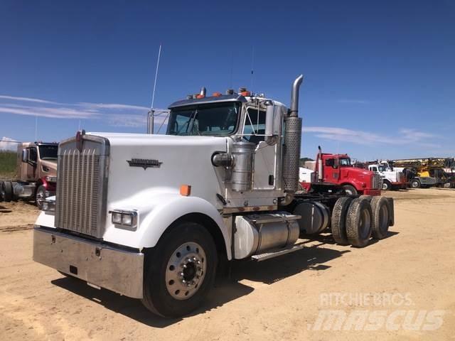 Kenworth W900L Çekiciler