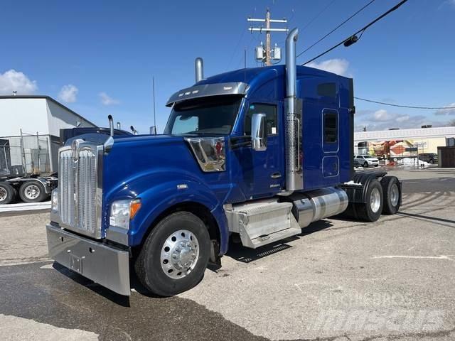 Kenworth W990 Çekiciler