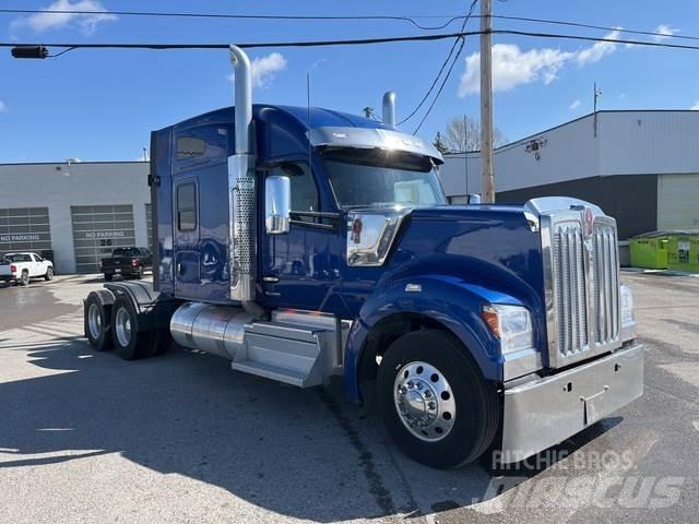 Kenworth W990 Çekiciler