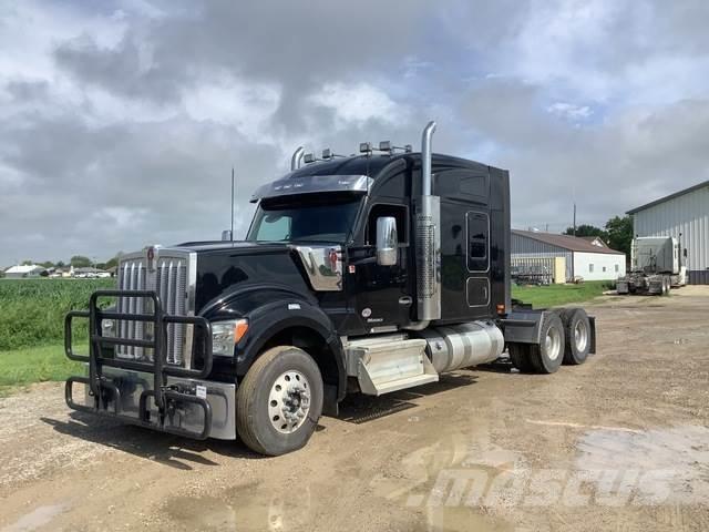 Kenworth W990 Çekiciler