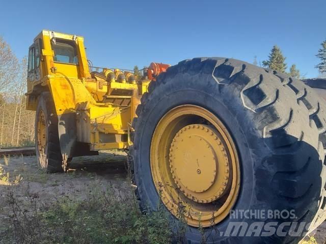 Komatsu 330M Belden kirma kaya kamyonu