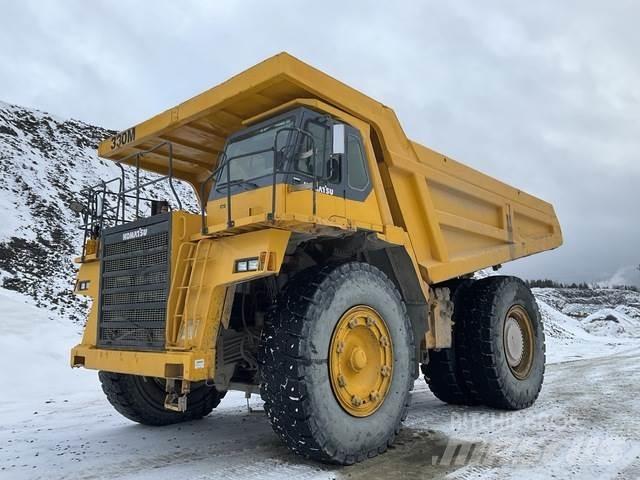 Komatsu 330M Belden kirma kaya kamyonu