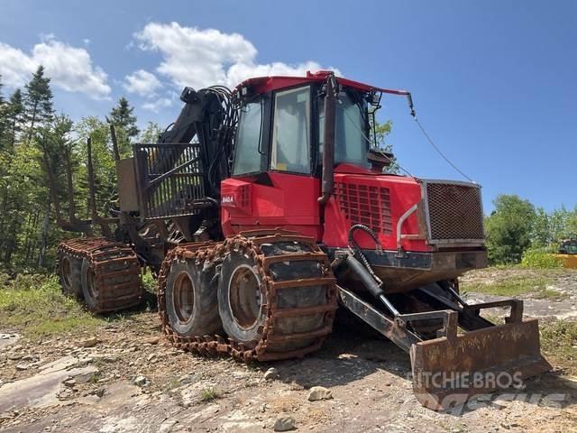 Komatsu 840.4 Tomruk yükleyici traktörler