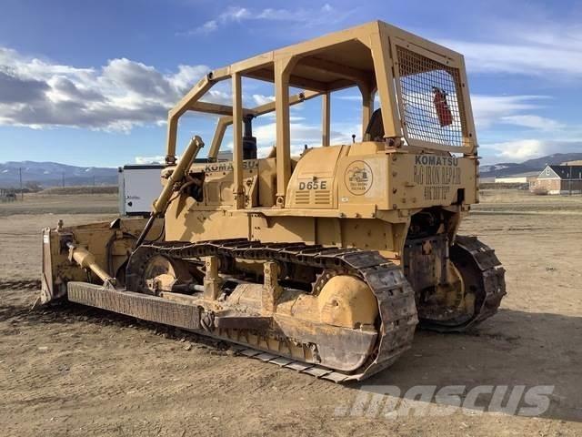 Komatsu D65E-6 Paletli dozerler