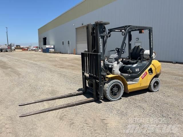 Komatsu FG25T Diger