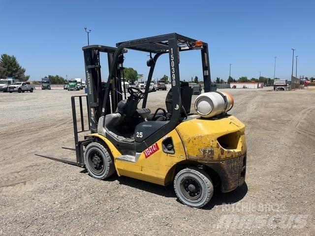 Komatsu FG25T Diger