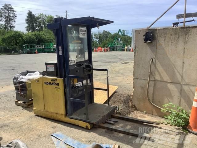 Komatsu MPF15 Orta seviye siparis toplayici