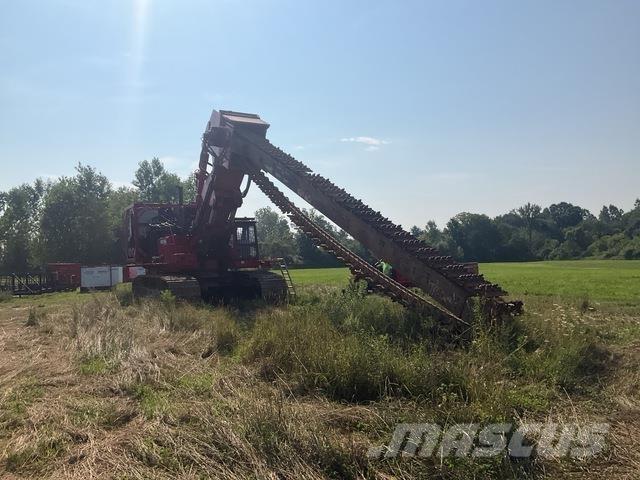 Komatsu PC750 Kanal kazma makinasi