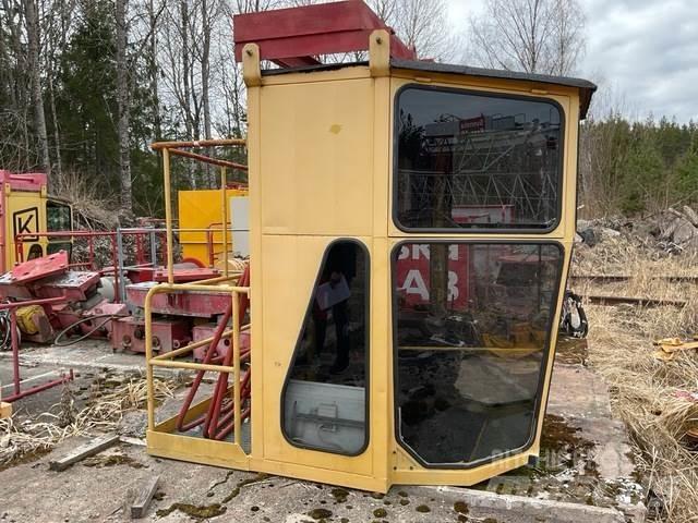 Kroll K250 Kule vinçler