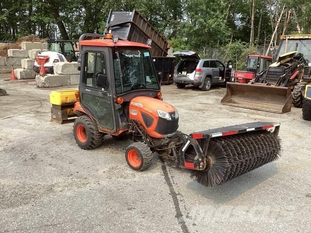 Kubota BX2380 Traktörler