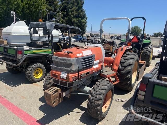 Kubota L3010D Traktörler