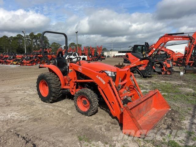 Kubota L3301DT Traktörler