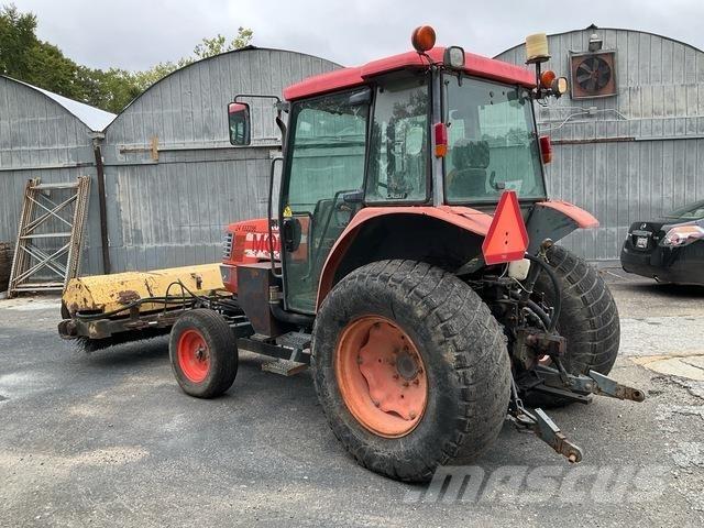 Kubota M4900 Traktörler
