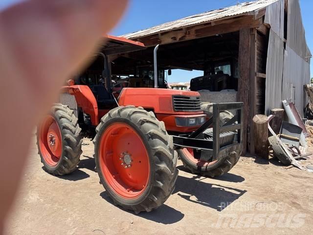 Kubota M9000 Traktörler
