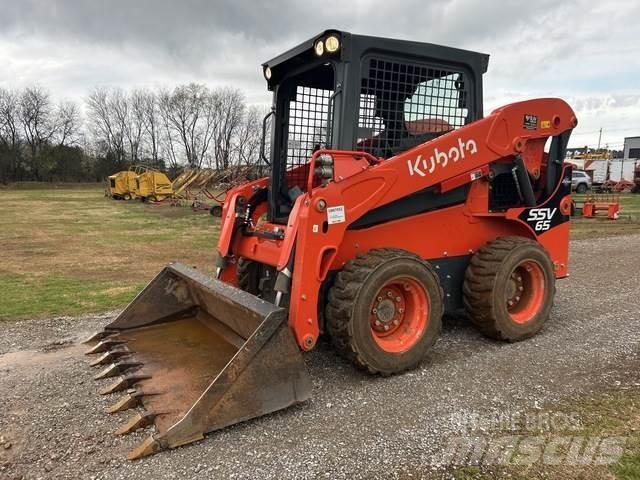 Kubota SSV65 Skid steer loderler