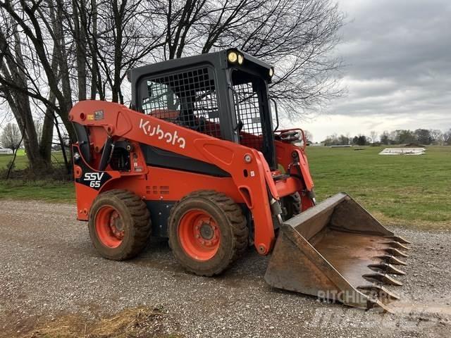 Kubota SSV65 Skid steer loderler