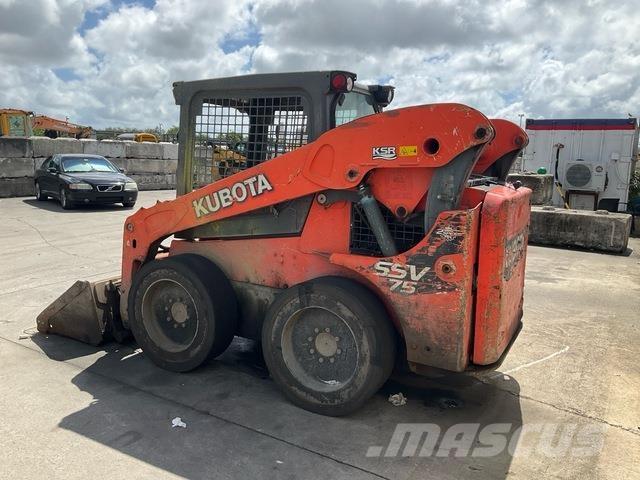 Kubota SSV75 Skid steer loderler