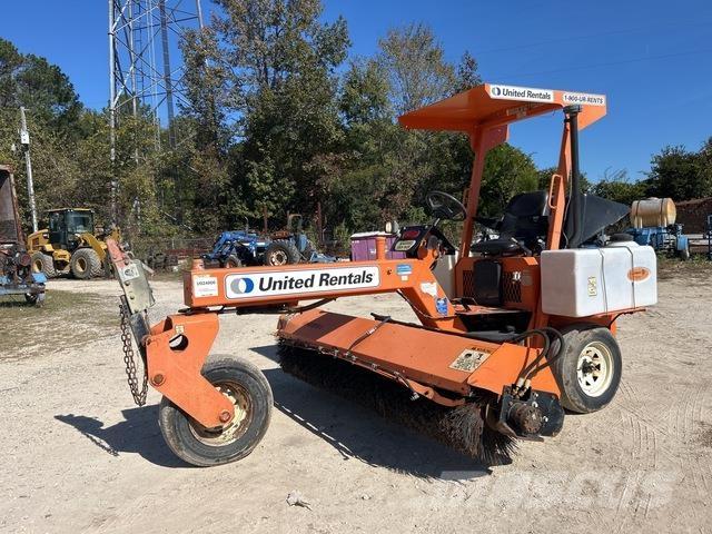 Lay-Mor SM 300 İç mekan süpürme makineleri