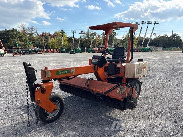 Lay-Mor SM300 İç mekan süpürme makineleri