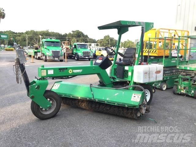 Lay-Mor SM300 İç mekan süpürme makineleri