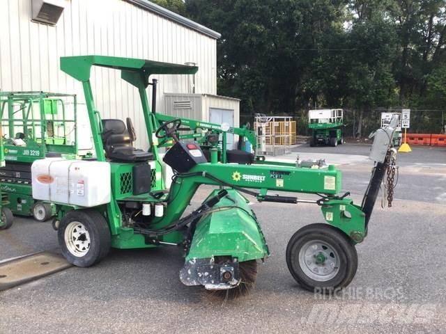 Lay-Mor SM300 İç mekan süpürme makineleri