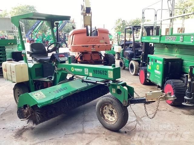 Lay-Mor SM300 İç mekan süpürme makineleri